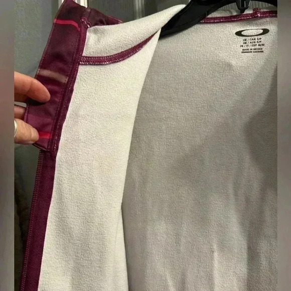 Women’s Oakley zippered front purple stripe drawstring hoodie jacket size S/P - Picture 8 of 12